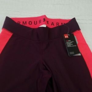 Under Armour NWT Cropped pants